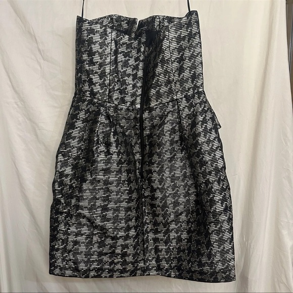 Parker Dress Women’s Size Small Black And Silver Strapless Bustier Ruffled NWT - Picture 4 of 9